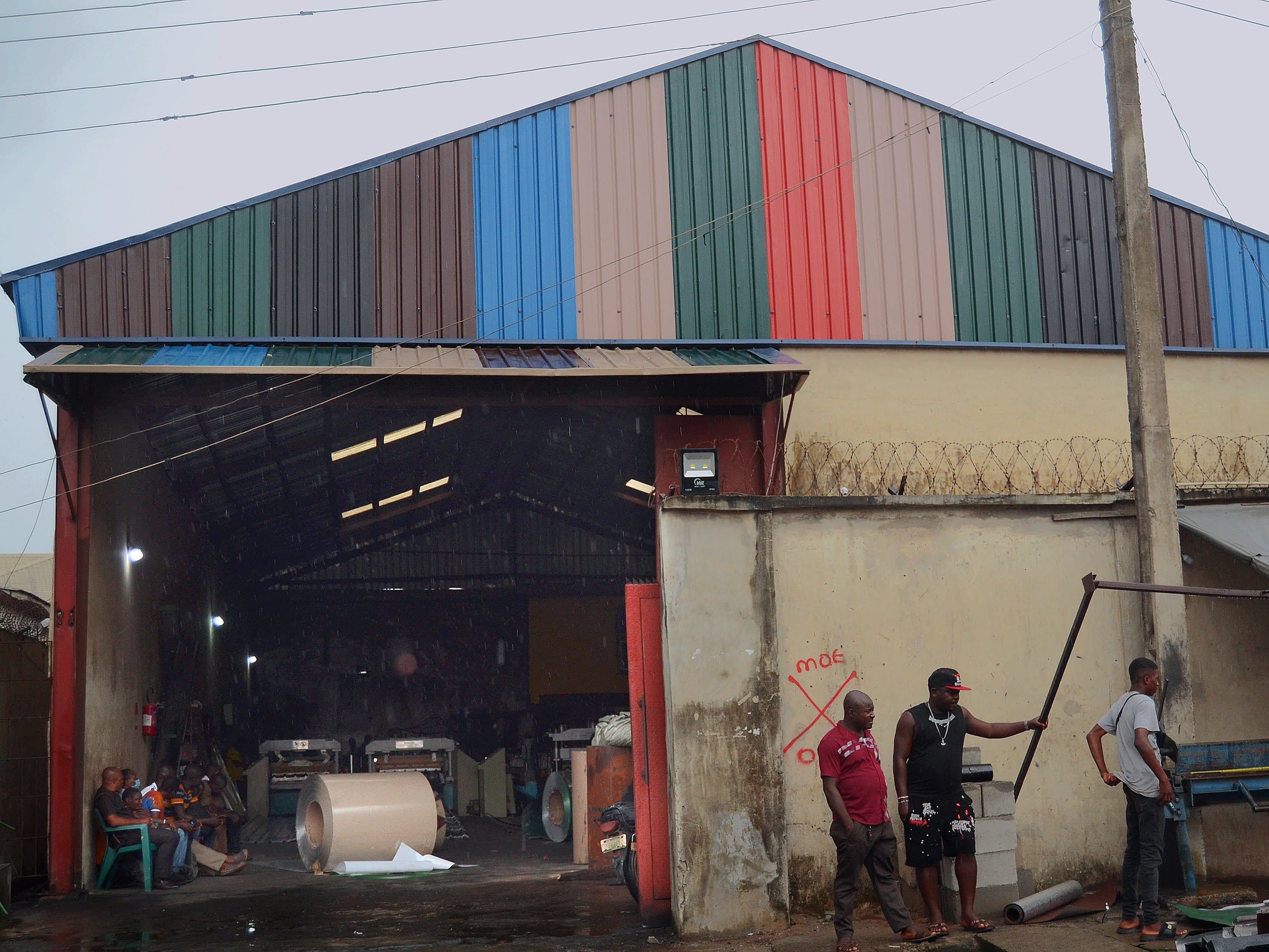 Inside the Gods Promise Aluminium factory and production area (6)